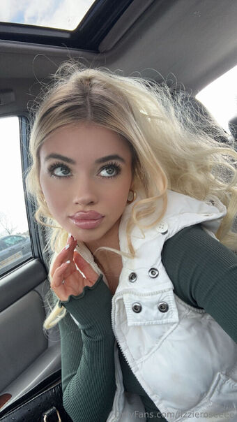 lizzieroseeee