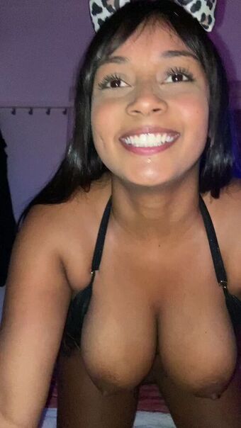 Lorena Almeida