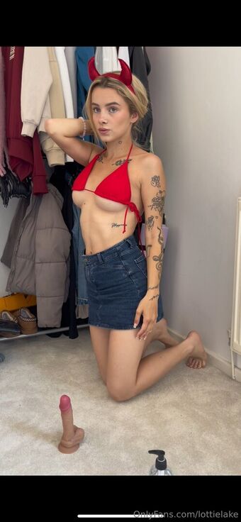 lottielake Foto Nua Vazada OnlyFans 13
