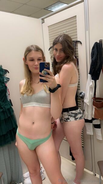 lucyaura Foto Nua Vazada OnlyFans 28