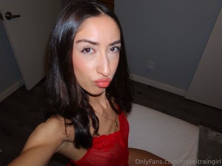 makeitraingirl Foto Nua Vazada OnlyFans 37