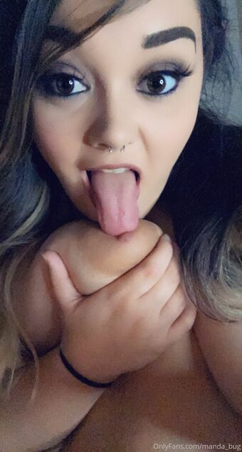 manda_bug Foto Nua Vazada OnlyFans 9