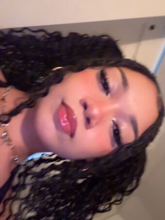 mariiiisel Foto Nua Vazada OnlyFans 123