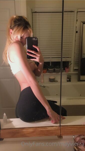 mayvierra Foto Nua Vazada OnlyFans 3