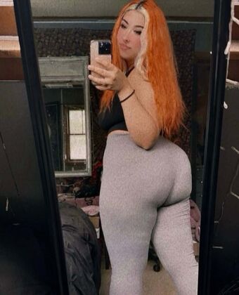 mel.x Foto Nua Vazada OnlyFans 3