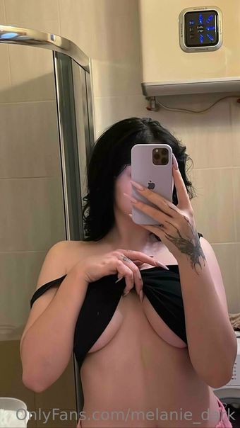 melanie_dark