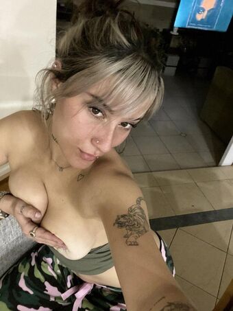 mileynotcirus Foto Nua Vazada OnlyFans 7