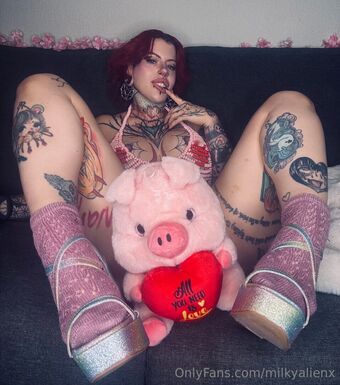milkyalien Foto Nua Vazada OnlyFans 24