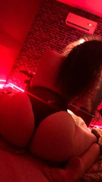 MillaMoon Foto Nua Vazada OnlyFans 11