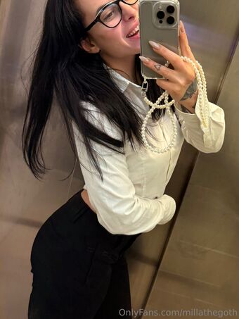 millathegoth Foto Nua Vazada OnlyFans 12