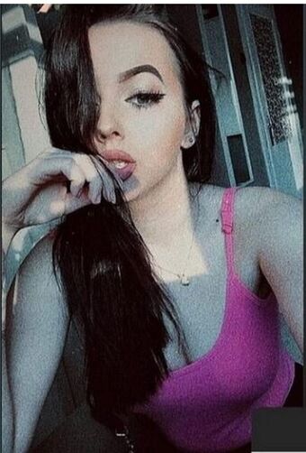 Miodmalinkax Foto Nua Vazada OnlyFans 1