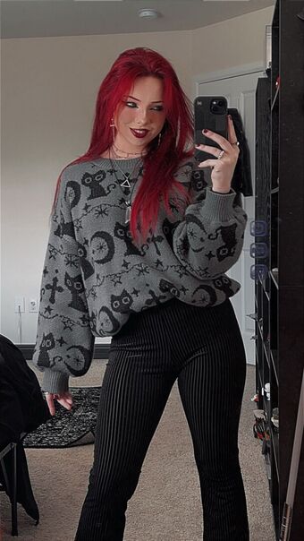 Miserrablee Foto Nua Vazada OnlyFans 6
