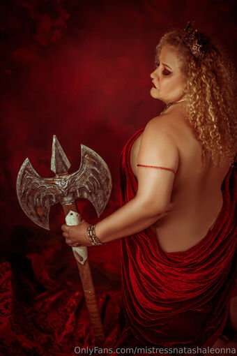 mistressnatashaleonna