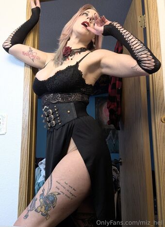 miz_hell Foto Nua Vazada OnlyFans 12