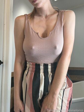 mommelonss Foto Nua Vazada OnlyFans 37