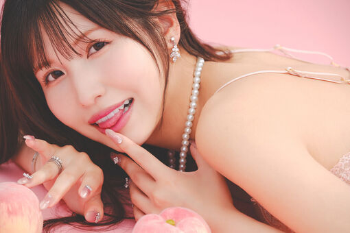 Momo Sakura