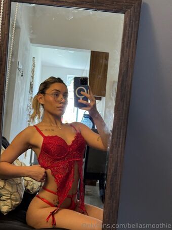 monikasmoothie Foto Nua Vazada OnlyFans 2