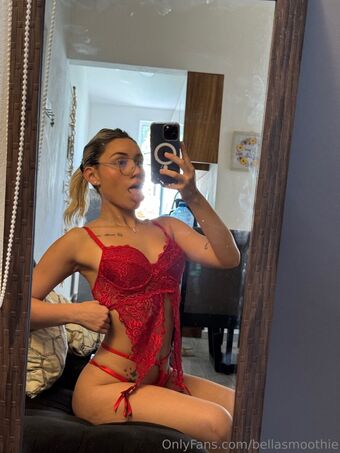 monikasmoothie Foto Nua Vazada OnlyFans 3