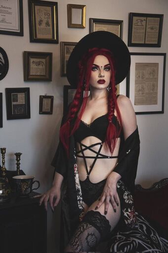 Monsa Isa Foto Nua Vazada OnlyFans 3