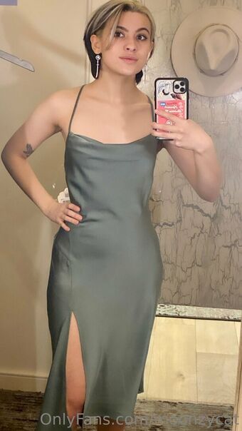 Moonzycat Foto Nua Vazada OnlyFans 49