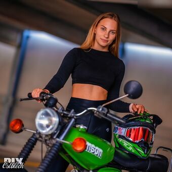 mxchxllx.s / Michelle