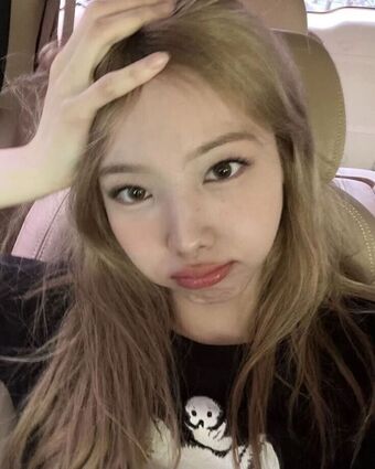 Nayeon Foto Nua Vazada OnlyFans 11