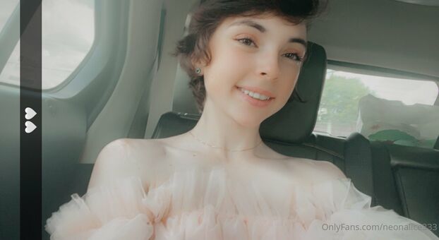 Neonalice333 Foto Nua Vazada OnlyFans 50
