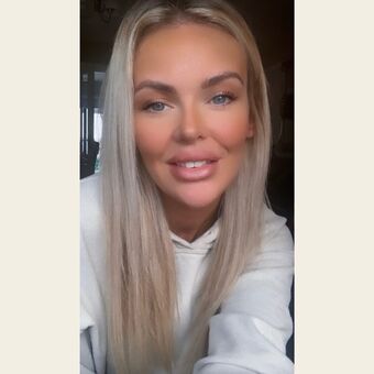 Nicole Farrell Glasgow