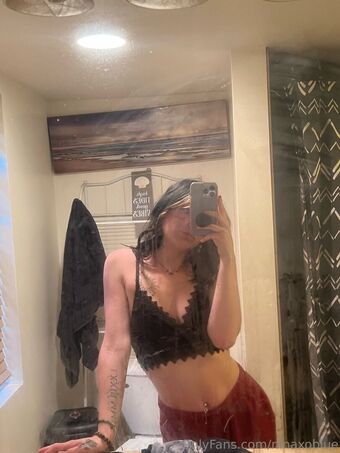 ninaxoblue