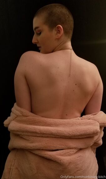 nonbinary-bitch Foto Nua Vazada OnlyFans 14