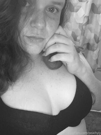 peachyly Foto Nua Vazada OnlyFans 13