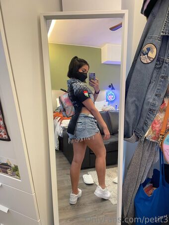 petit3 Foto Nua Vazada OnlyFans 17