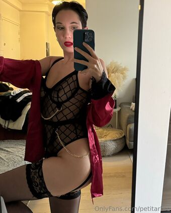 petitarbre Foto Nua Vazada OnlyFans 2