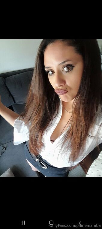 phinemamba Foto Nua Vazada OnlyFans 11