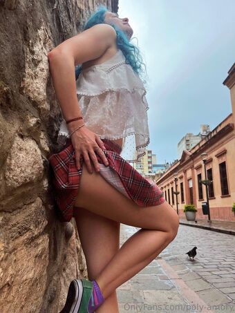 poly-amory Foto Nua Vazada OnlyFans 28