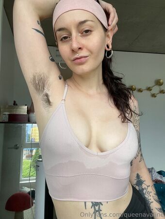 queenavaline Foto Nua Vazada OnlyFans 13