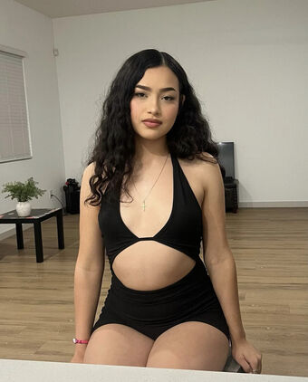 Raenneemo Foto Nua Vazada OnlyFans 1