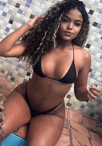 Raissinha Foto Nua Vazada OnlyFans 16