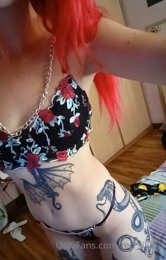 Red Lily Foto Nua Vazada OnlyFans 29