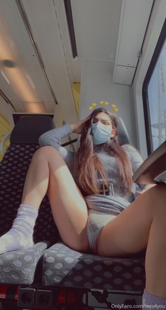 rees4you Foto Nua Vazada OnlyFans 4