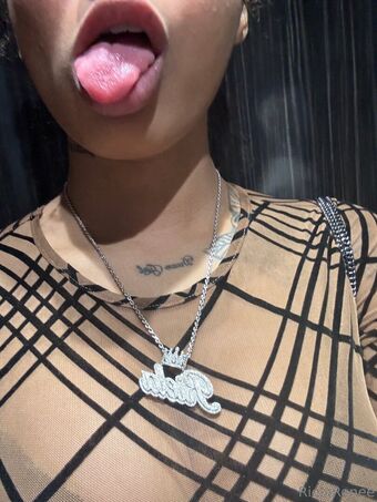 rielarenee Foto Nua Vazada OnlyFans 17