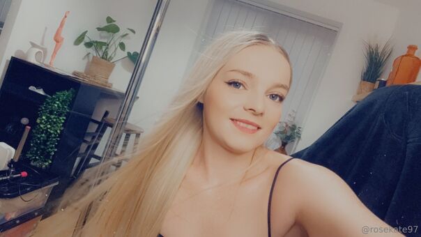 rose_1997 Foto Nua Vazada OnlyFans 13