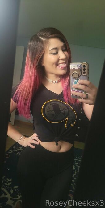 roseycheeksx3