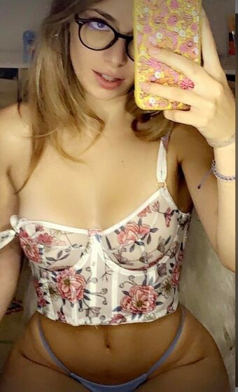 Ruby Salvo Foto Nua Vazada OnlyFans 26