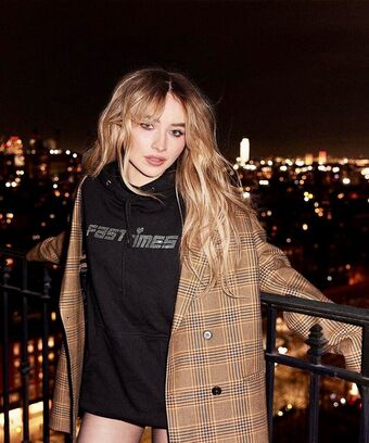Sabrina-carpenter