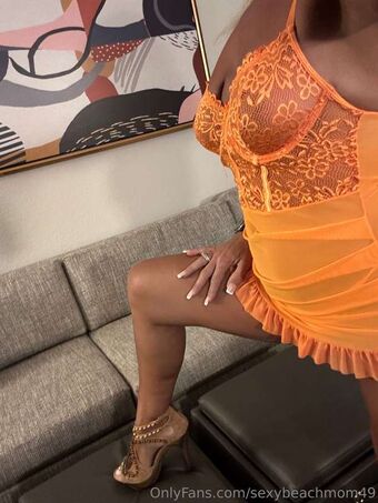 sexybeachmom49
