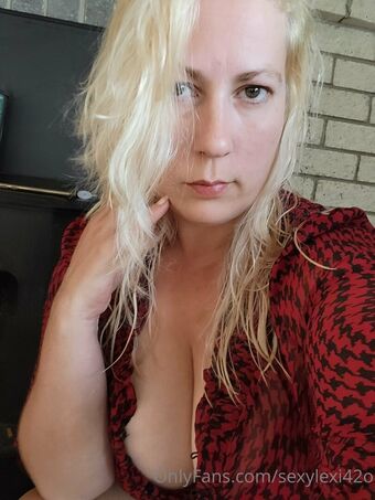 sexylexi42o