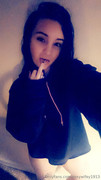 sexywifey1913