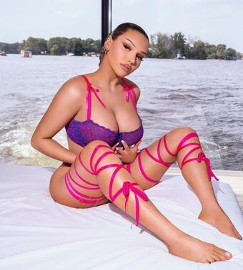 Shirin David