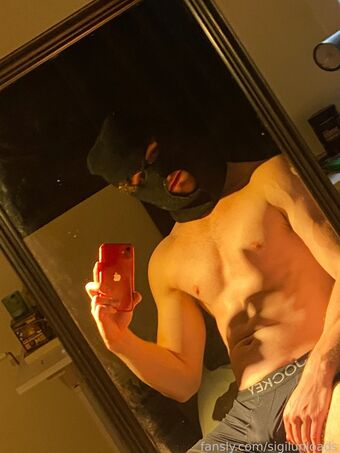 Sigilunloads Foto Nua Vazada OnlyFans 23